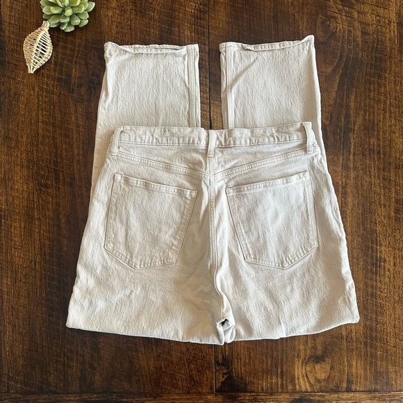 Abercrombie & Fitch | Curve Love Cream 90’s Straight High Rise Jeans - Picture 3 of 5